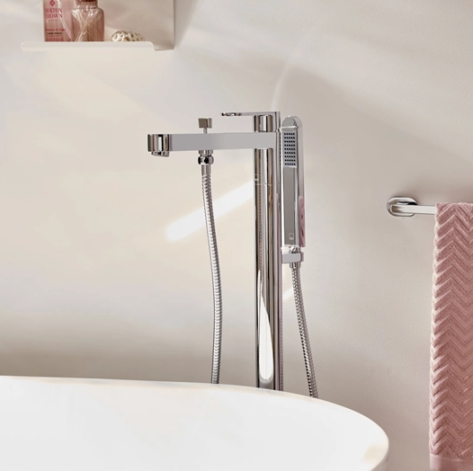 Vado Life Floor Mounted Bath Shower Mixer with Shower Kit